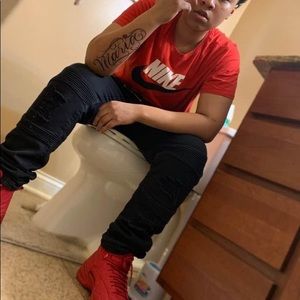 Meet your Posher, Dee